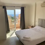 Casa vacanze Casa Mariben, Vacation Vv 3 Bedrooms Private Pool With Sea Views *