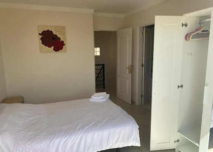 Casa Mariben, Vacation Vv 3 Bedrooms Private Pool With Sea Views